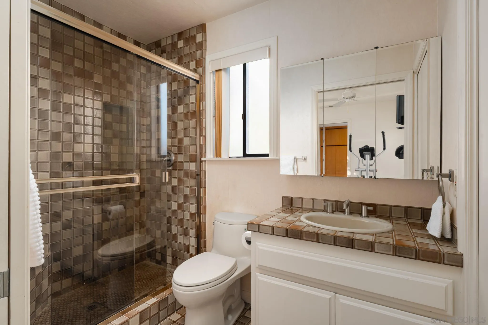 15943 Ranch Hollow Rd