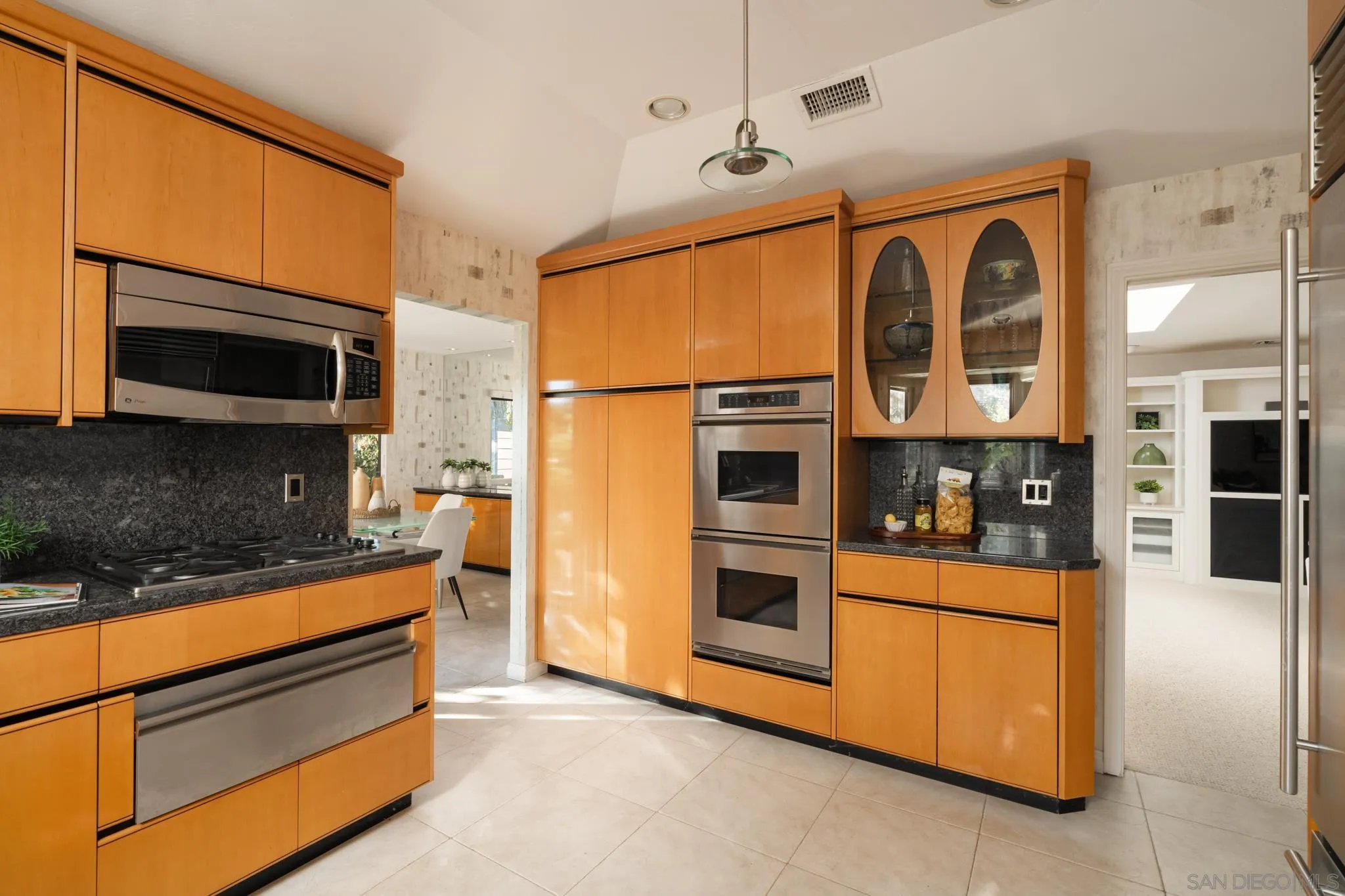 15943 Ranch Hollow Rd