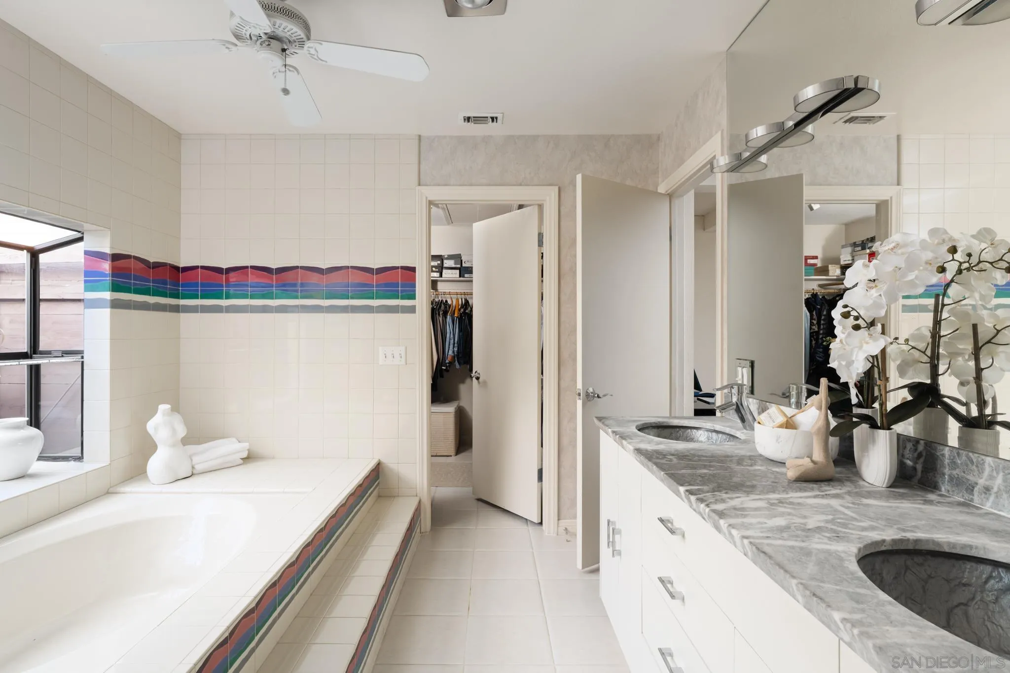 15943 Ranch Hollow Rd