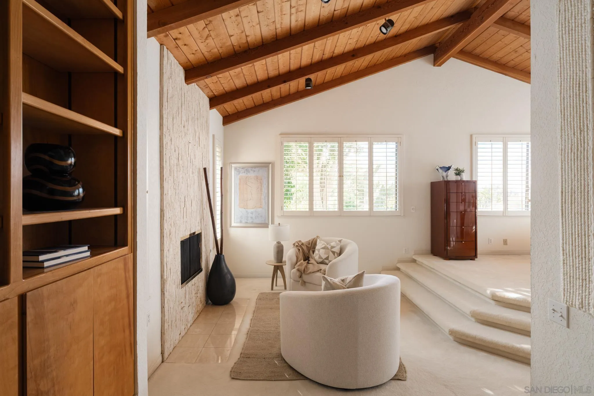 15943 Ranch Hollow Rd