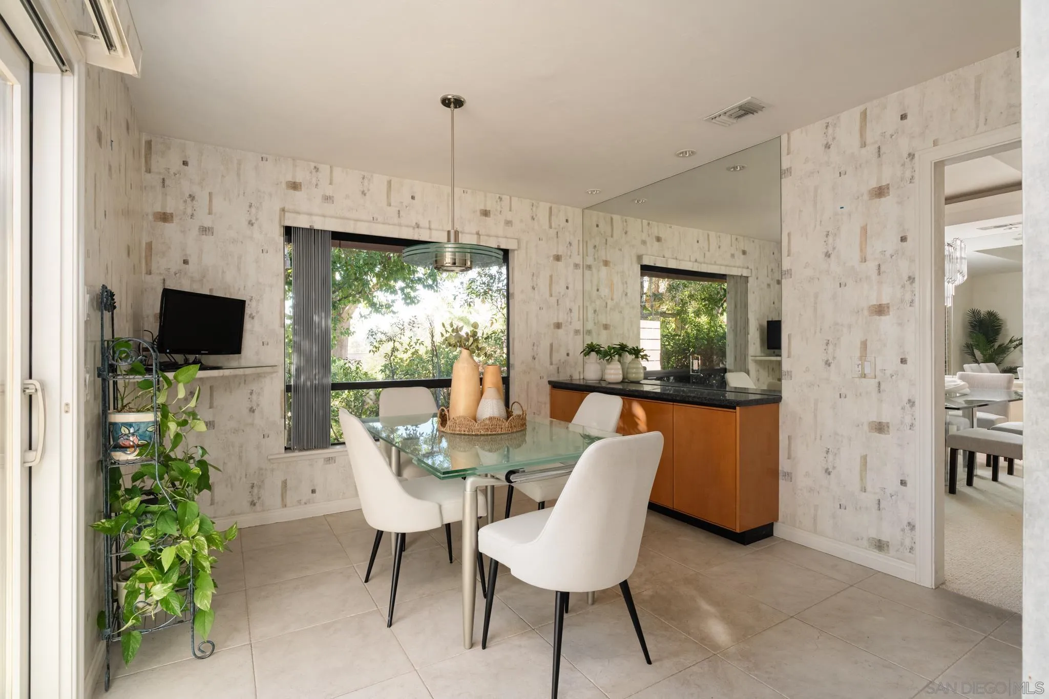 15943 Ranch Hollow Rd