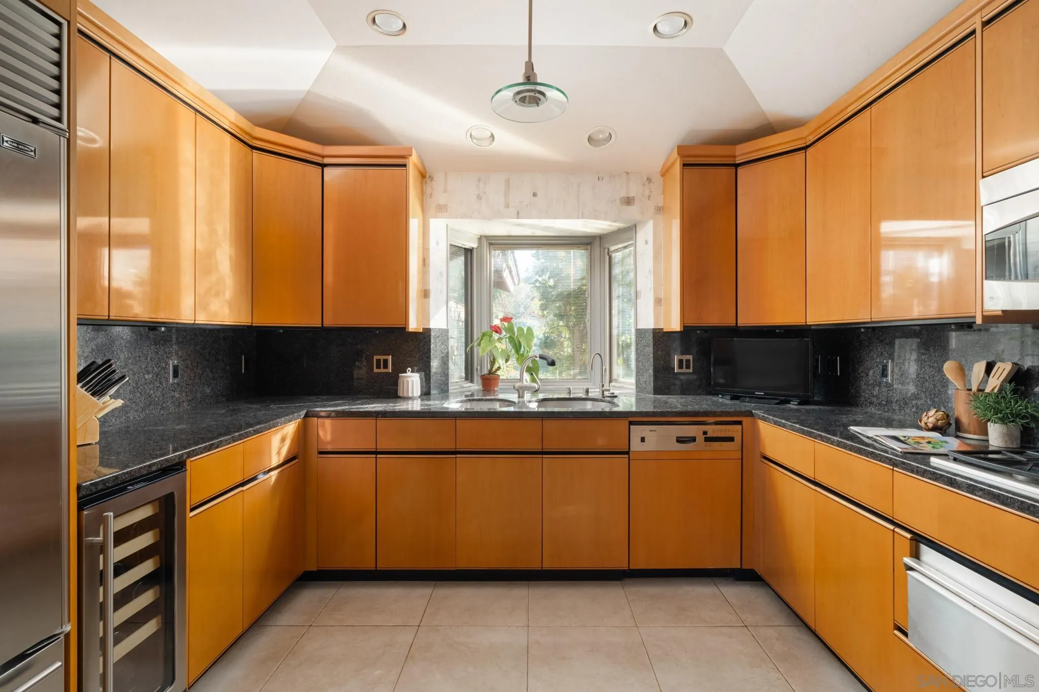 15943 Ranch Hollow Rd