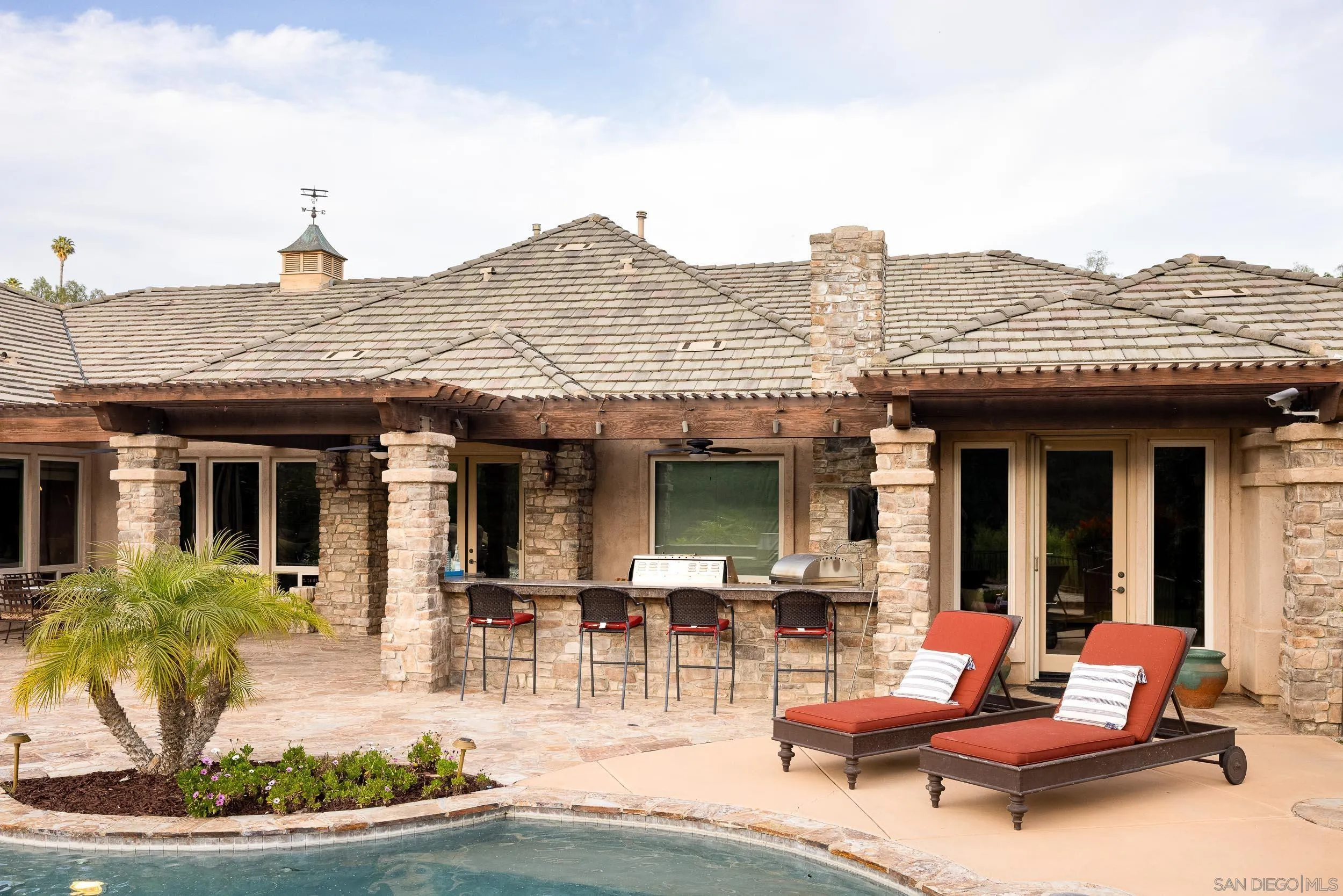 15130 Saddlebrook Ln