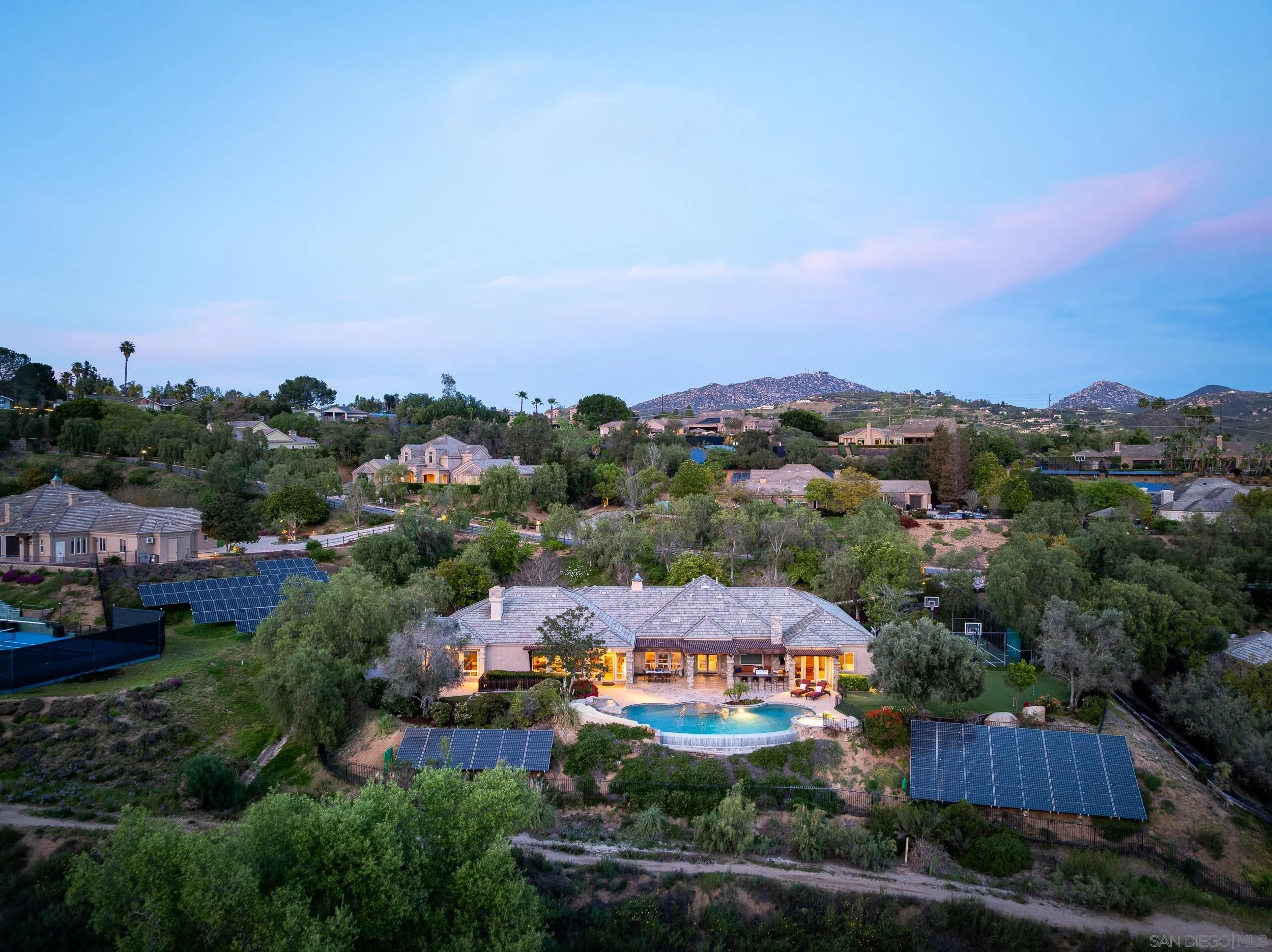 15130 Saddlebrook Ln