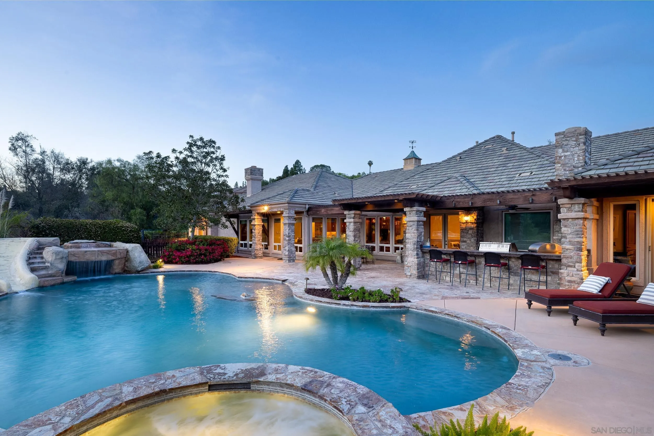 15130 Saddlebrook Ln