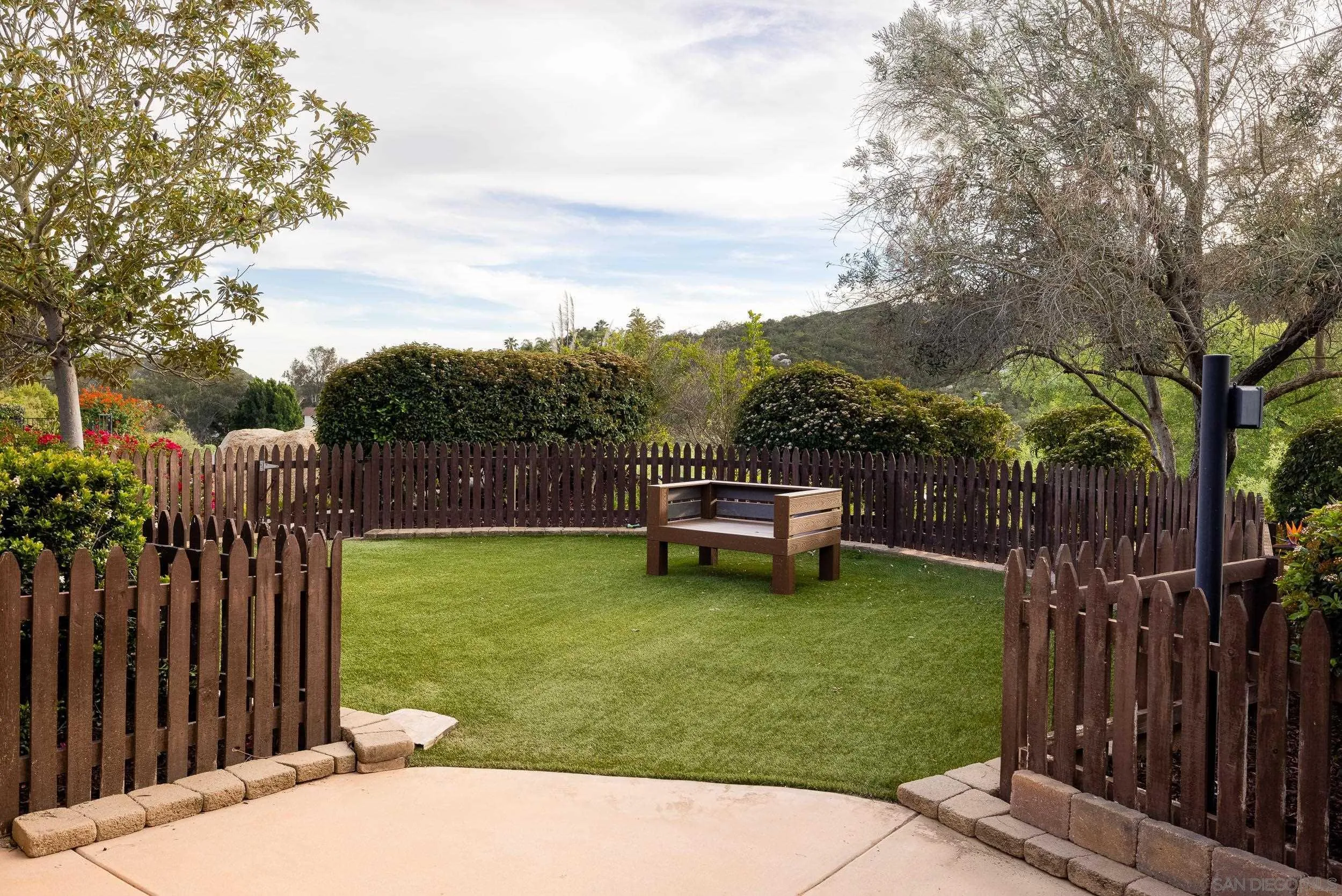 15130 Saddlebrook Ln