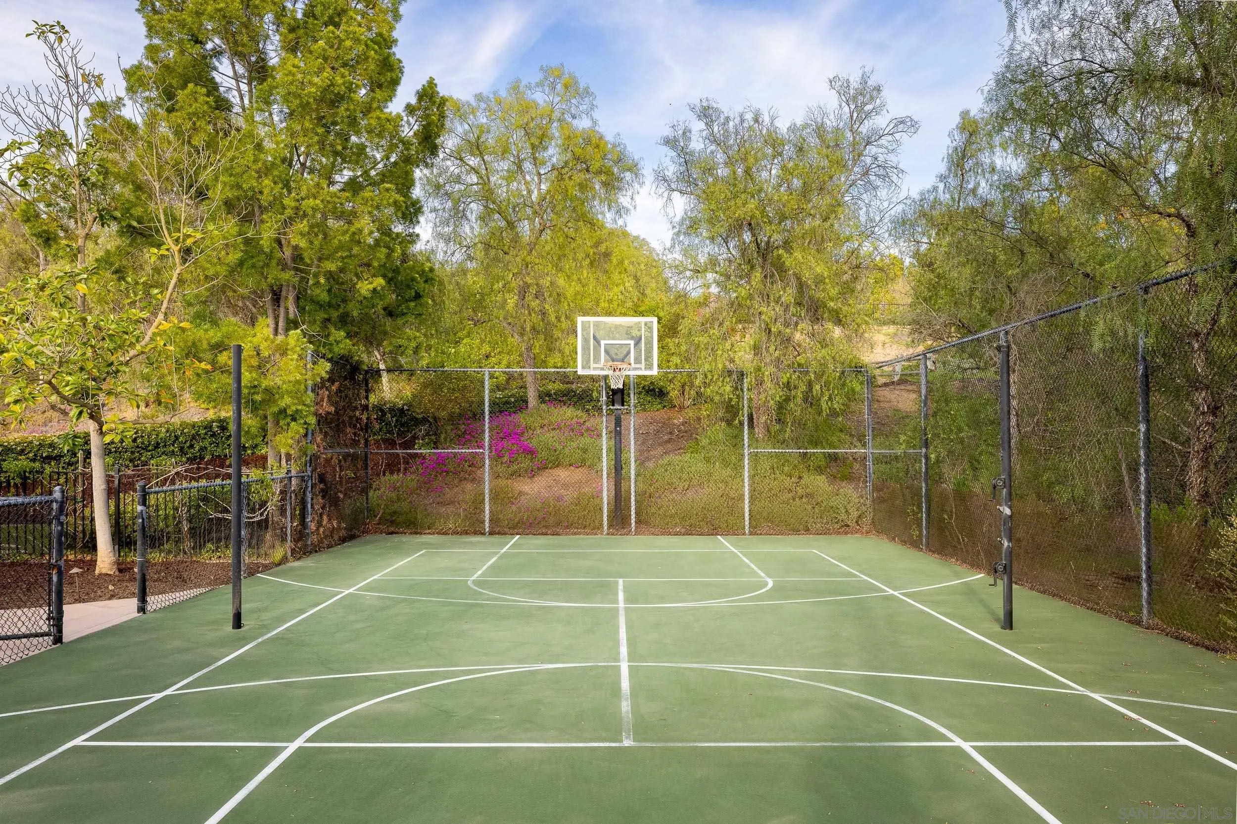 15130 Saddlebrook Ln