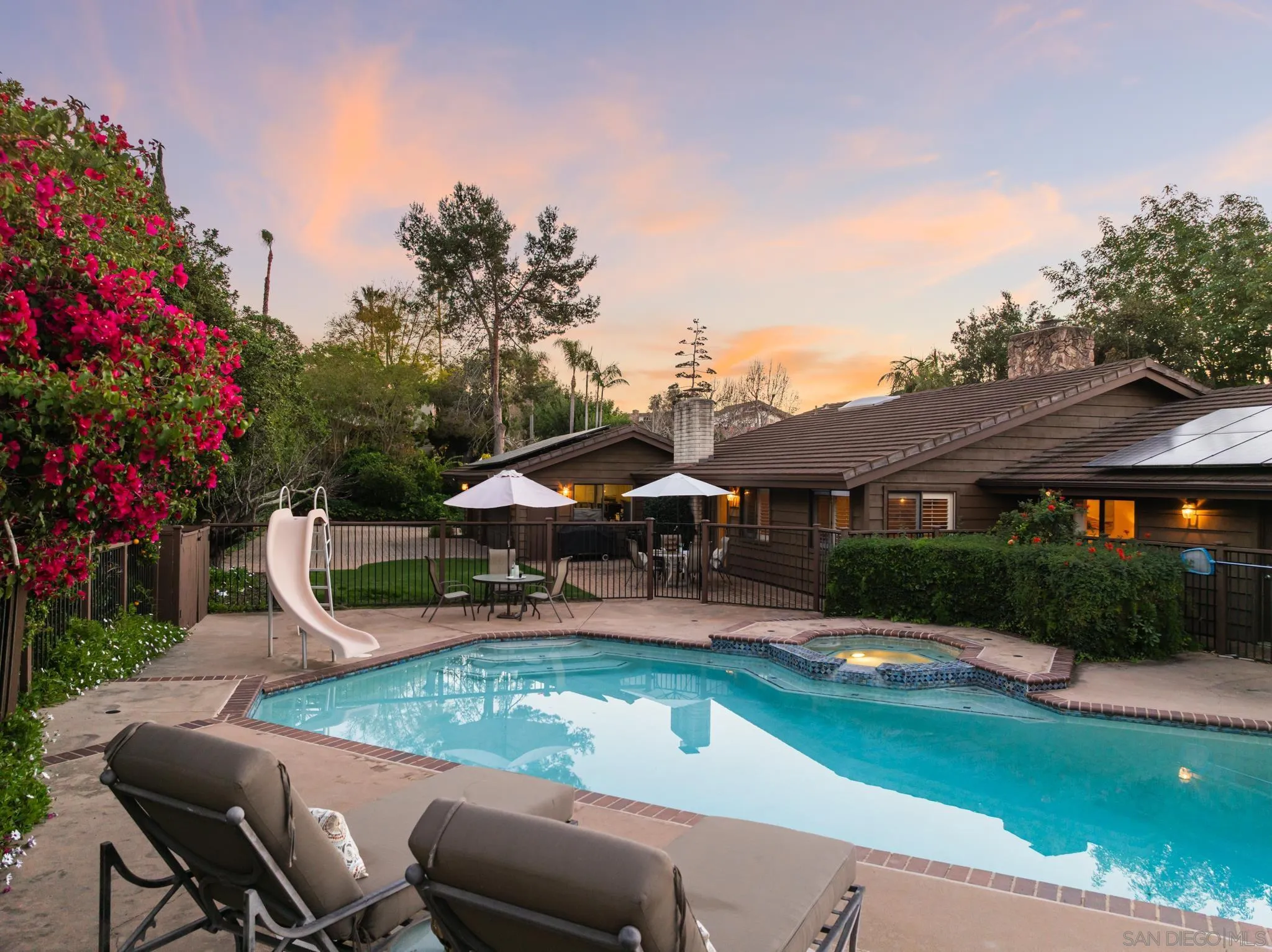 15943 Ranch Hollow Rd