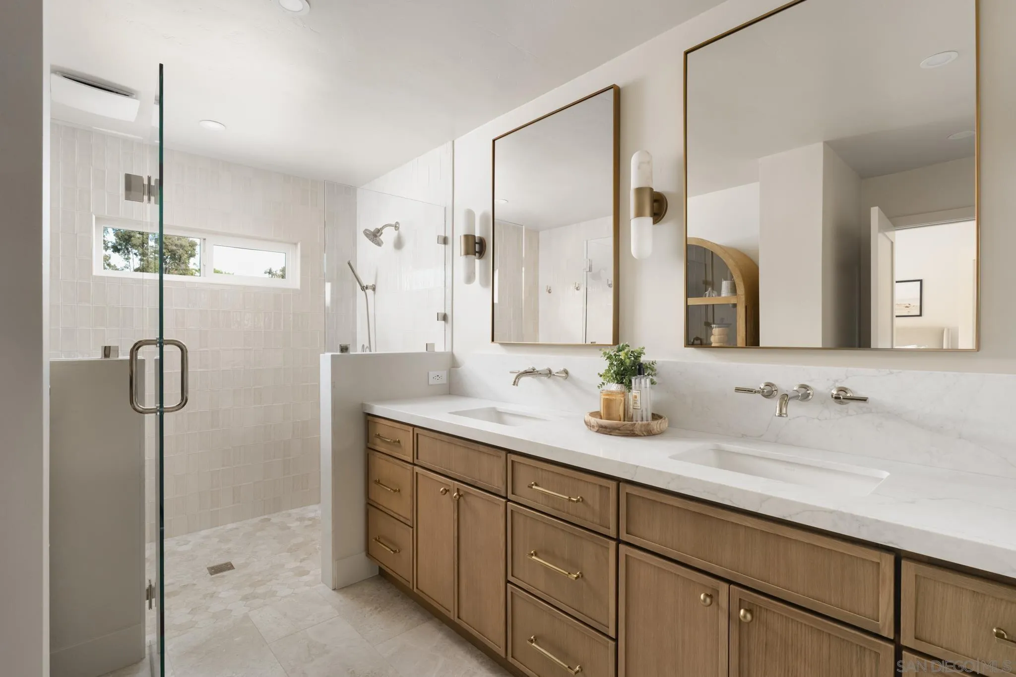 13245 Bavarian Dr