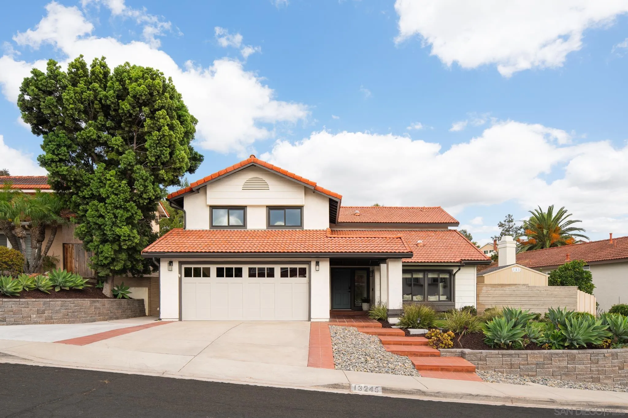 13245 Bavarian Dr