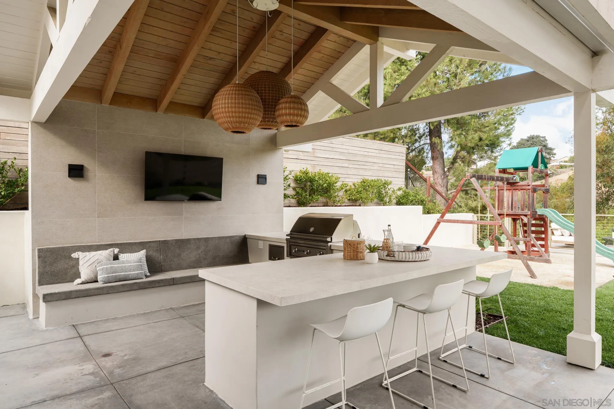 13245 Bavarian Dr
