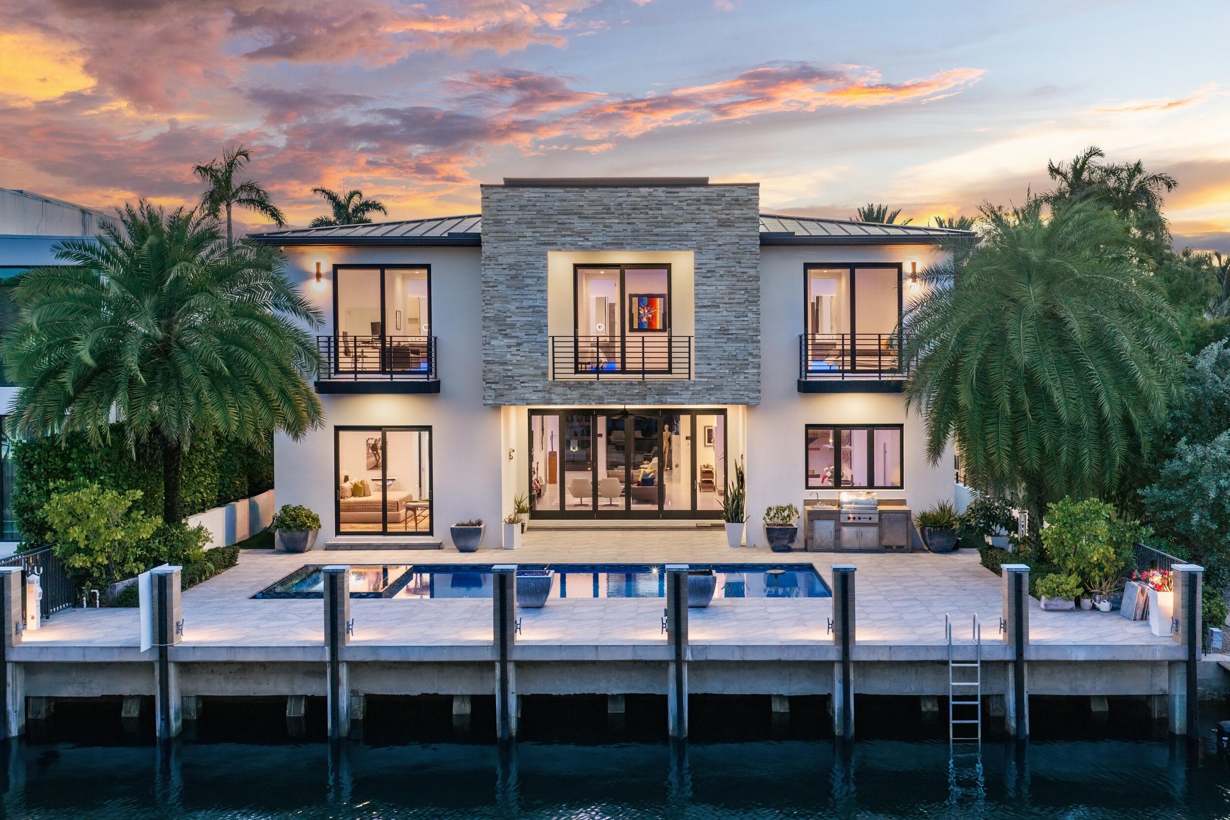 424 Coconut Isle Drive