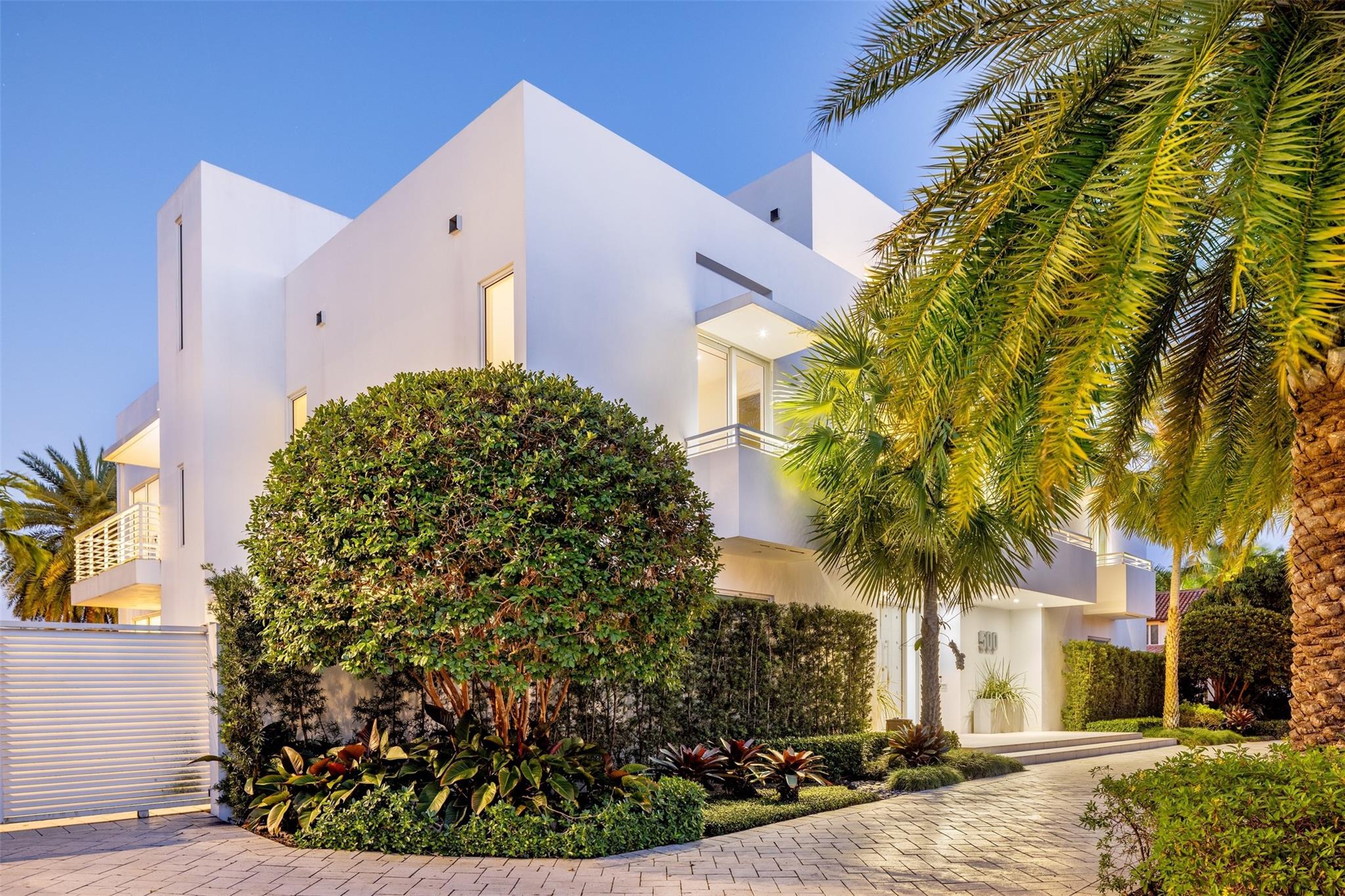 500 Isle Of Capri Dr