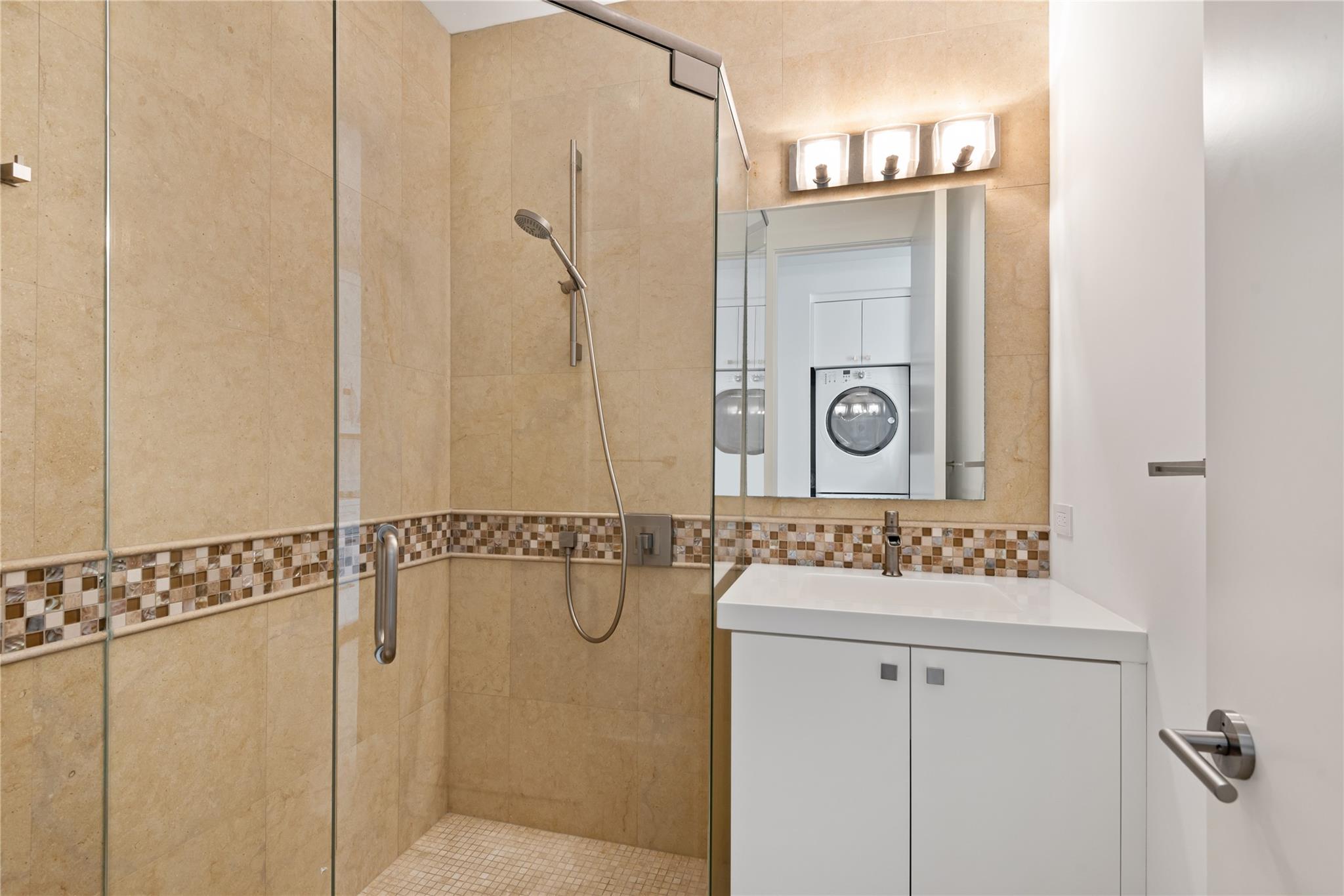 500 Isle Of Capri Dr