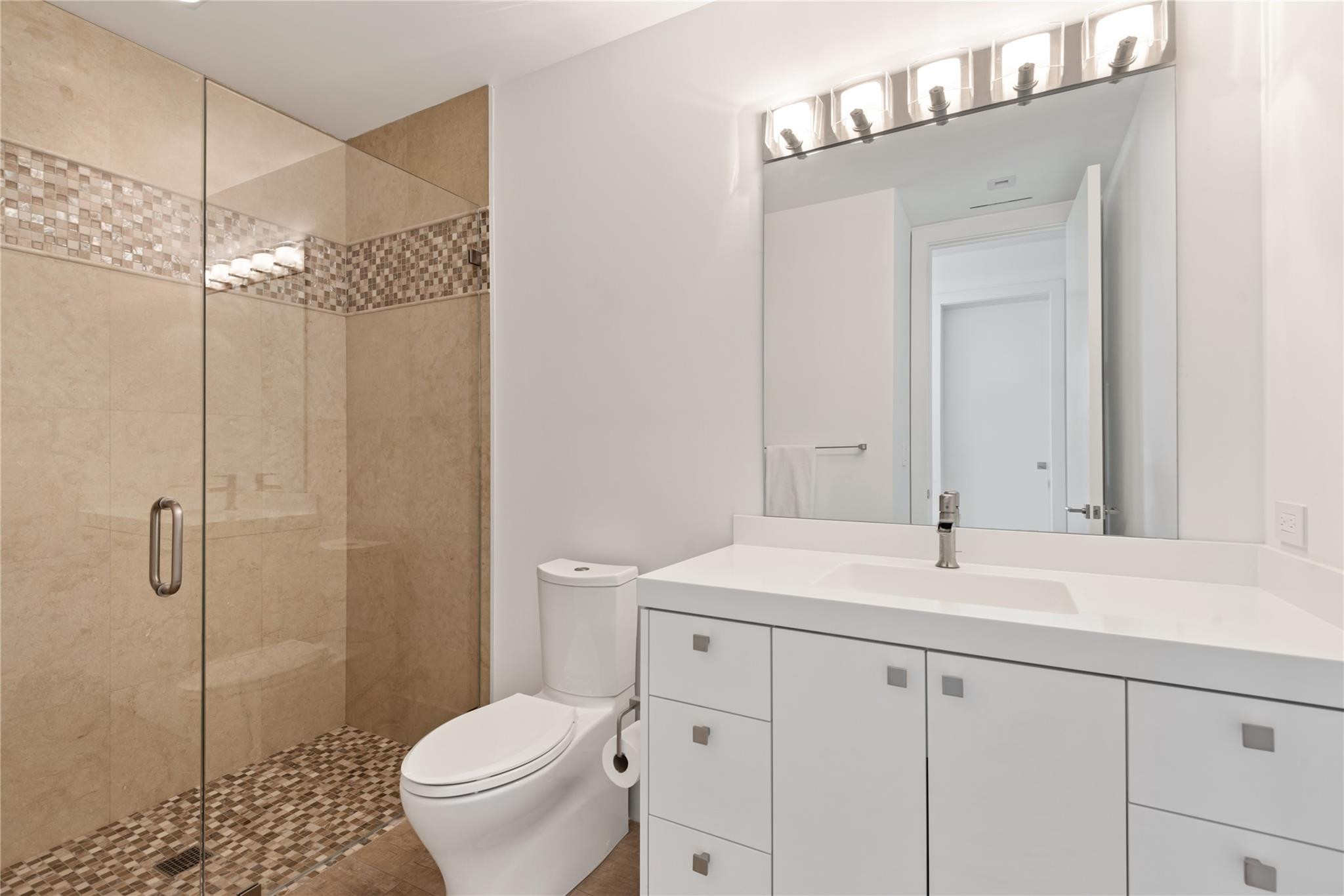 500 Isle Of Capri Dr