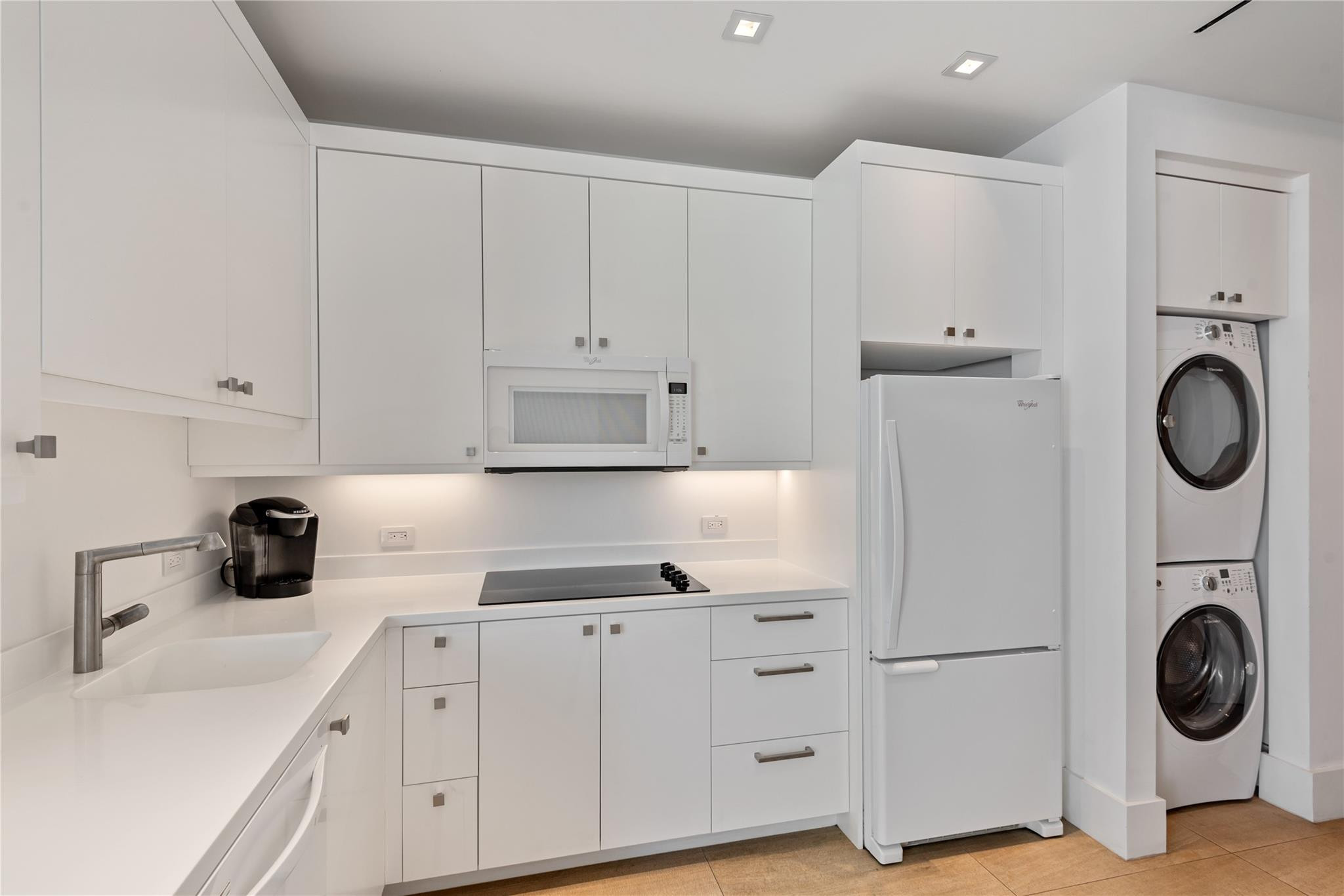 500 Isle Of Capri Dr