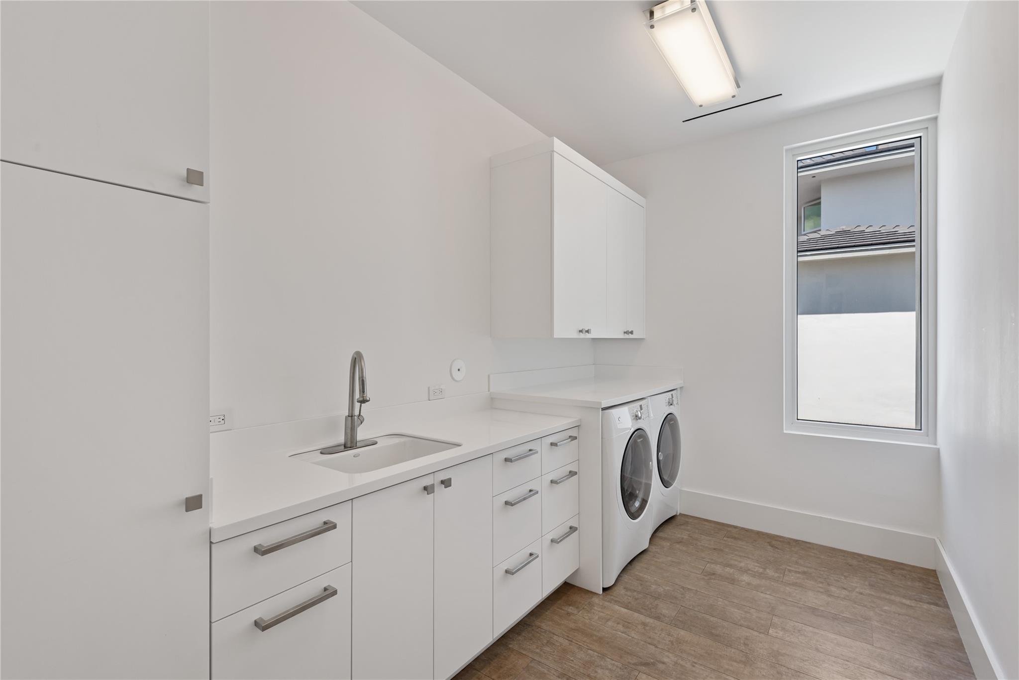 500 Isle Of Capri Dr