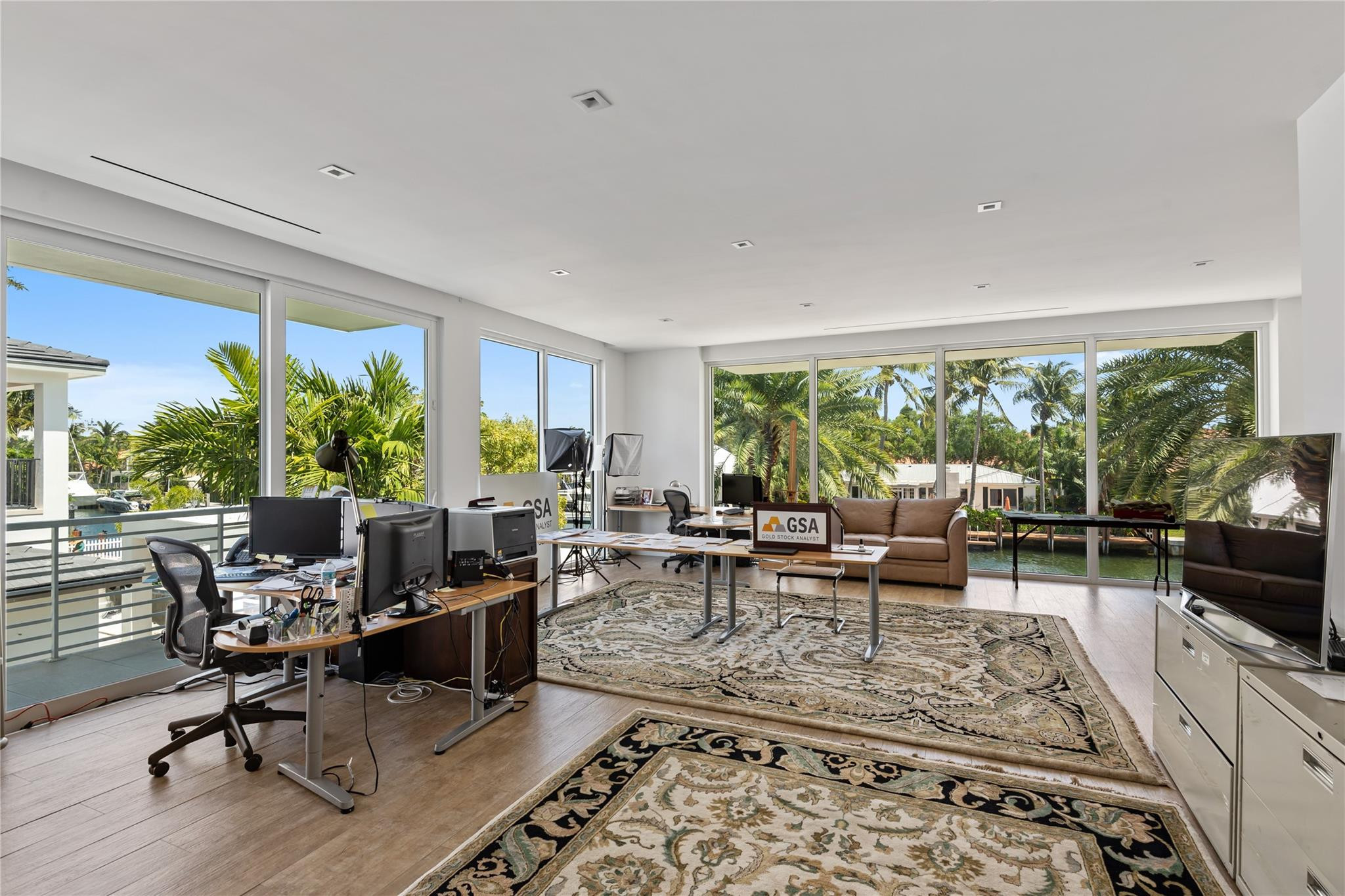 500 Isle Of Capri Dr
