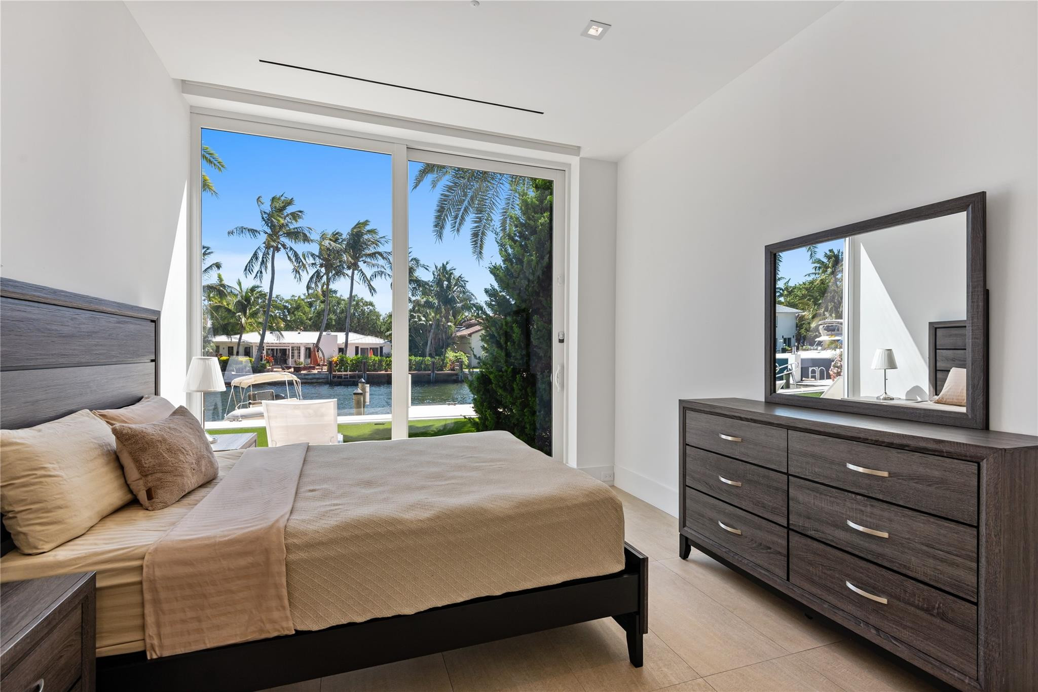500 Isle Of Capri Dr