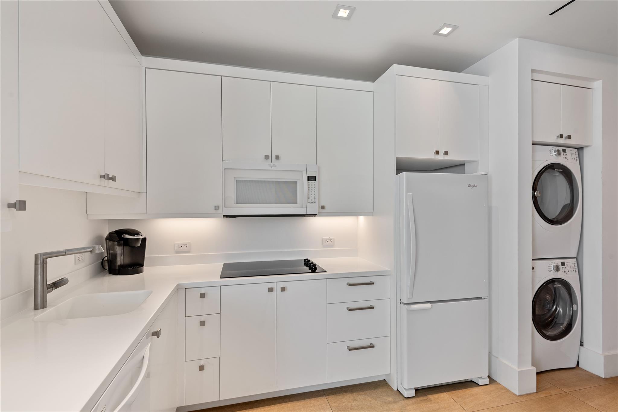 500 Isle Of Capri Dr