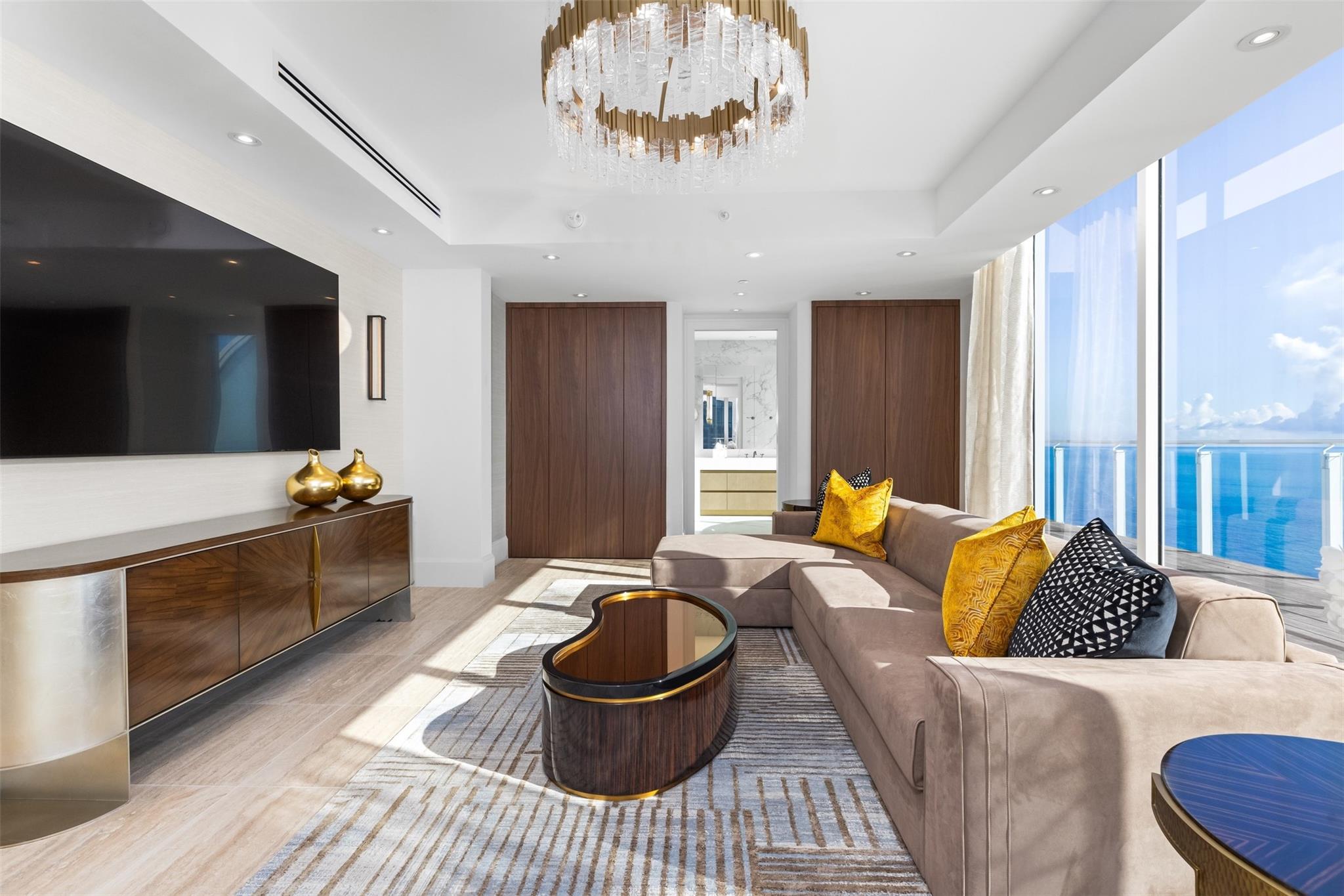 525 N Beach Blvd 2201