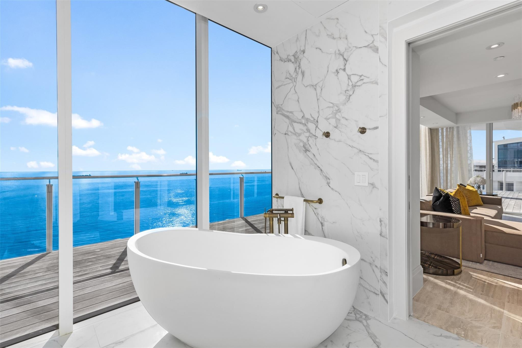 525 N Beach Blvd 2201