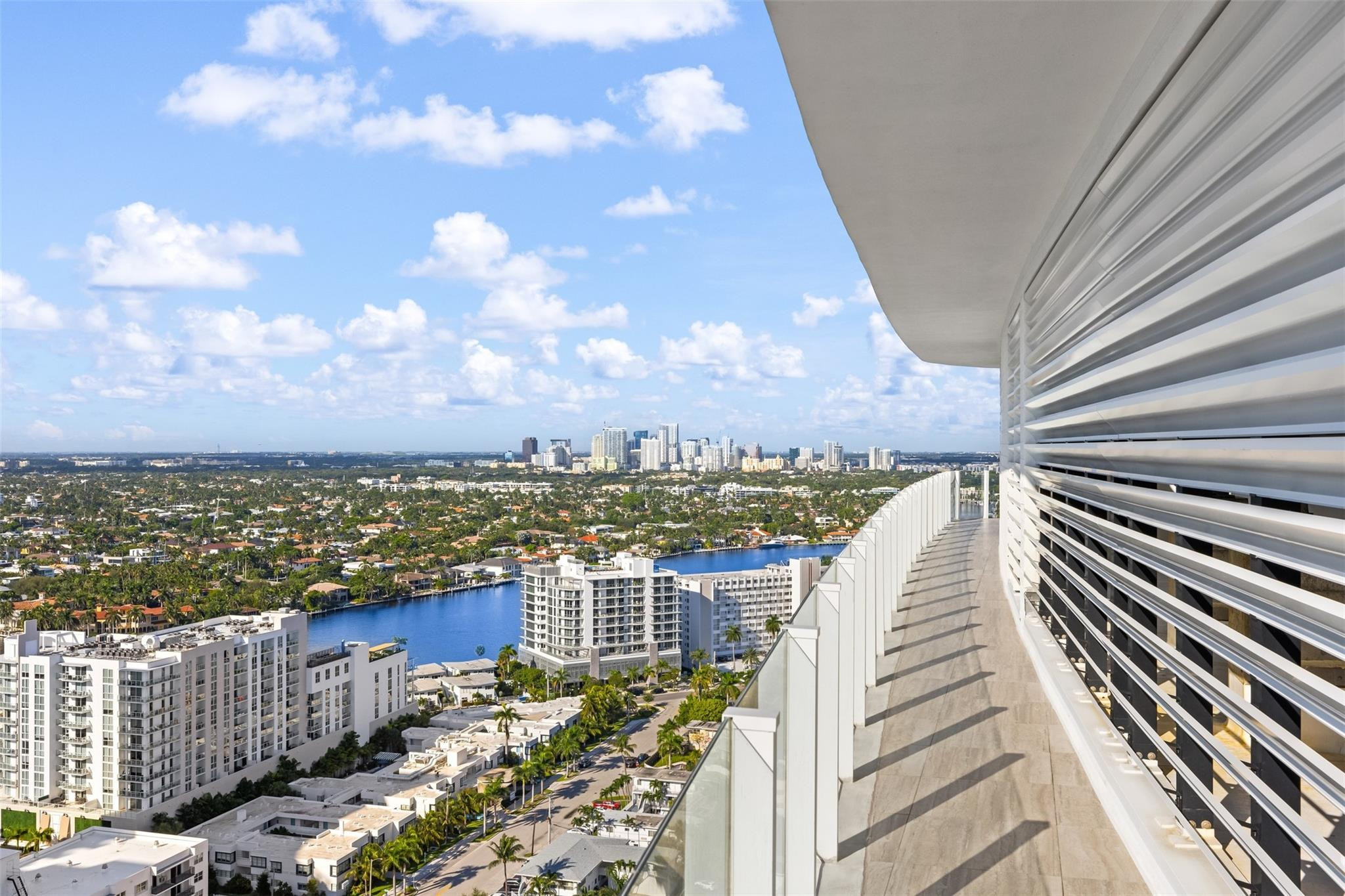 525 N Beach Blvd 2201