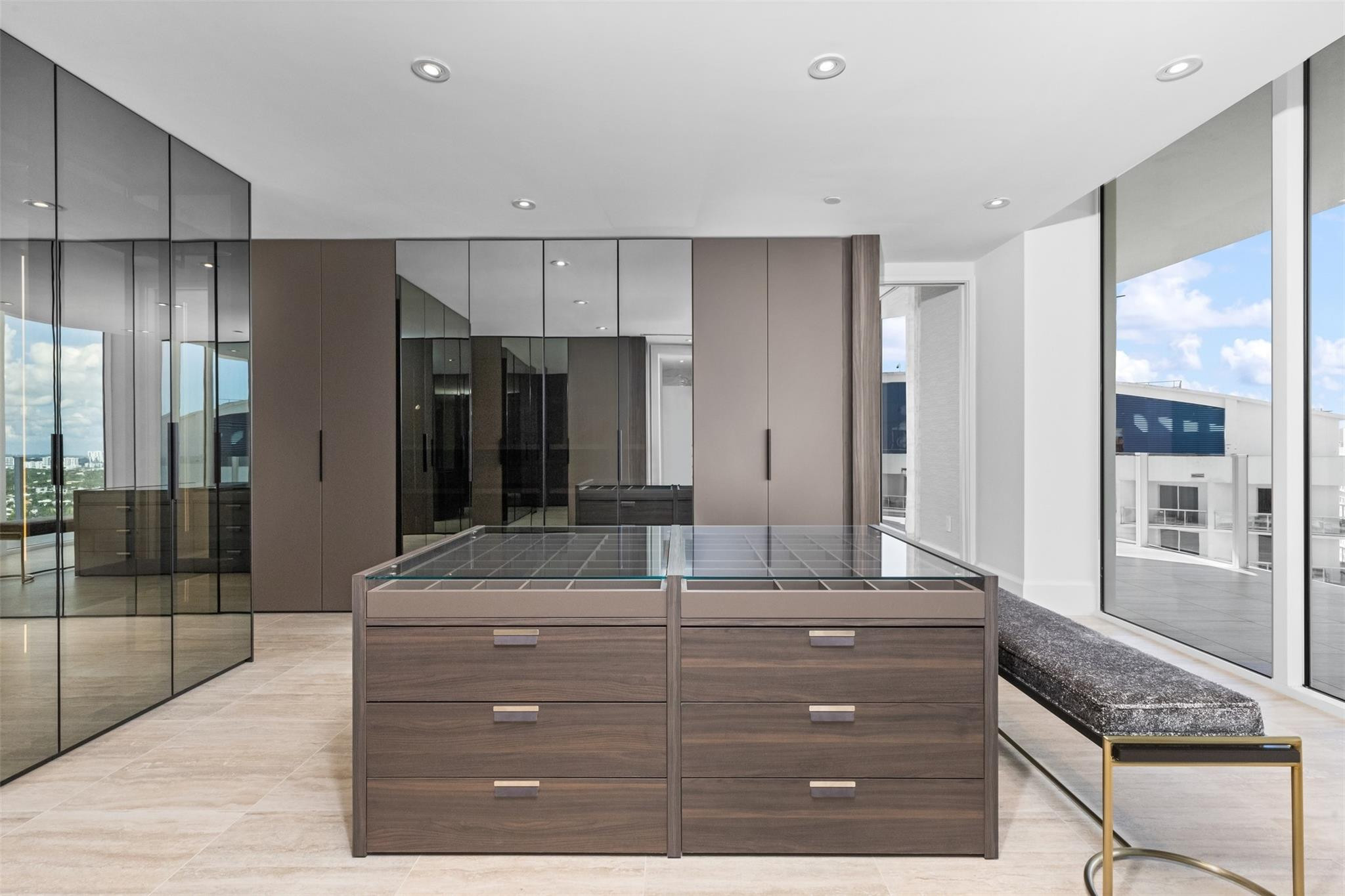 525 N Beach Blvd 2201