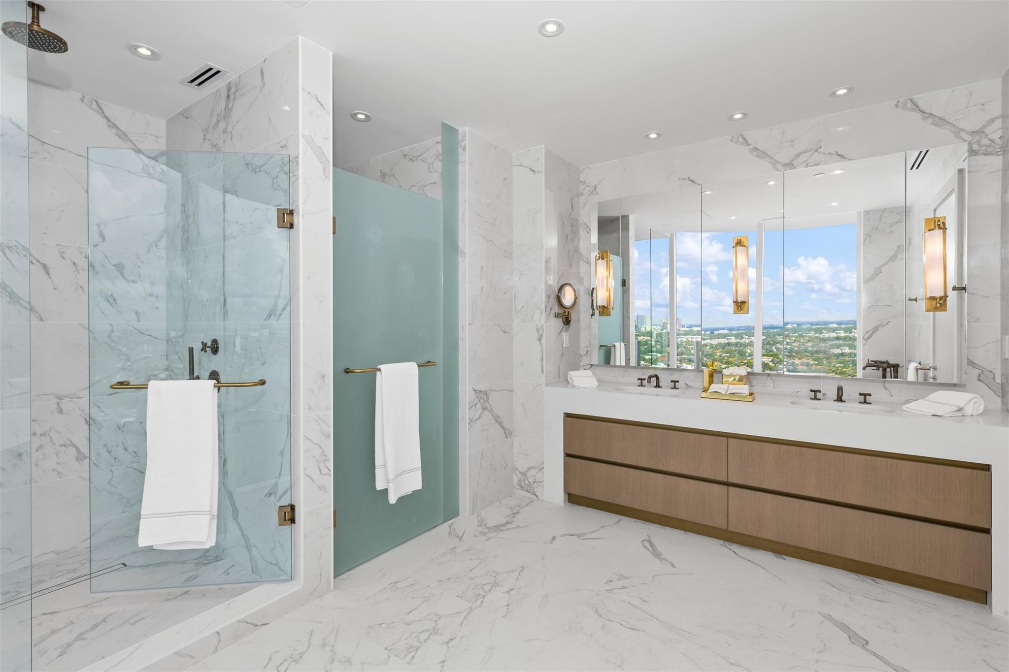 525 N Beach Blvd 2201