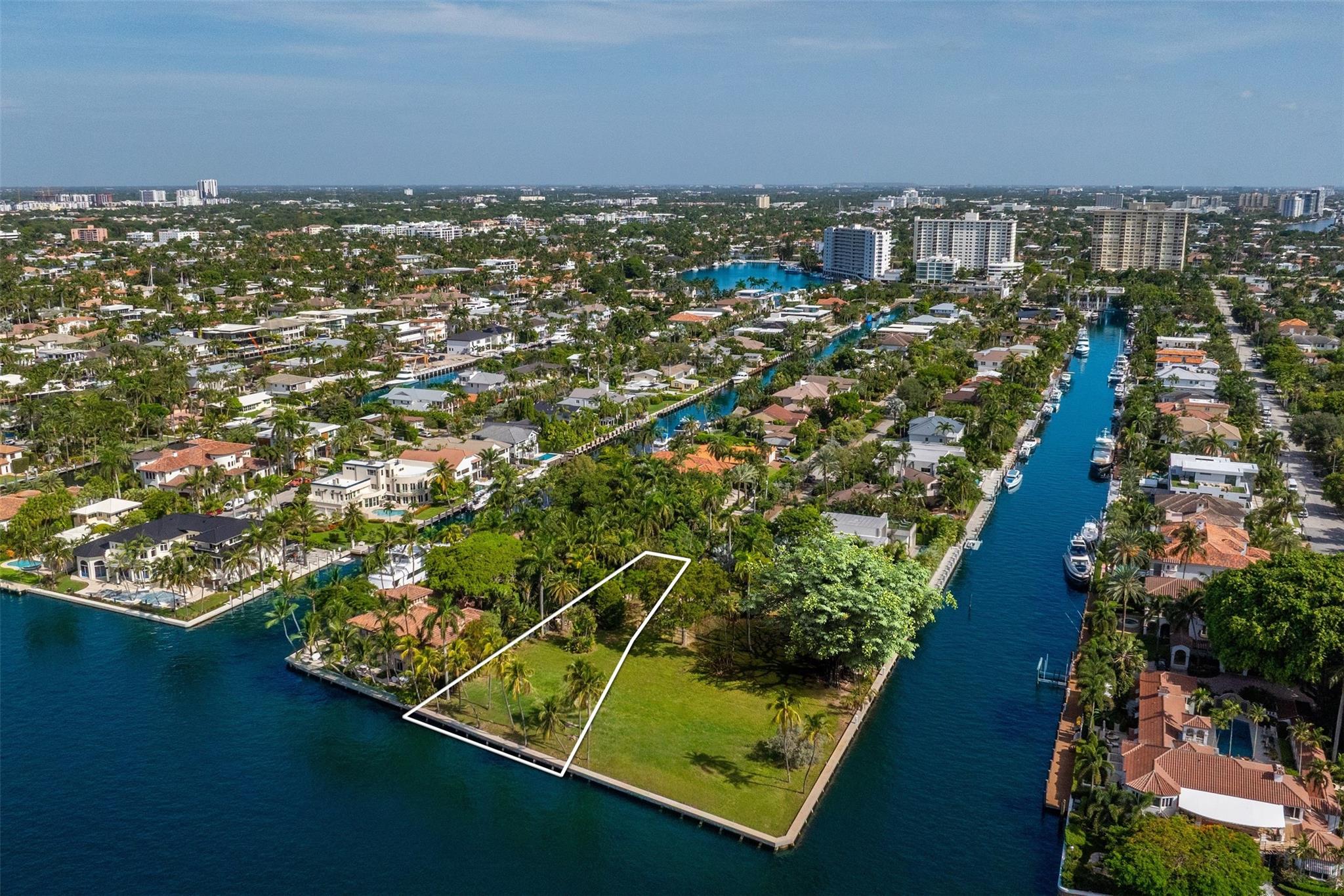 1010 Riviera Isle Dr