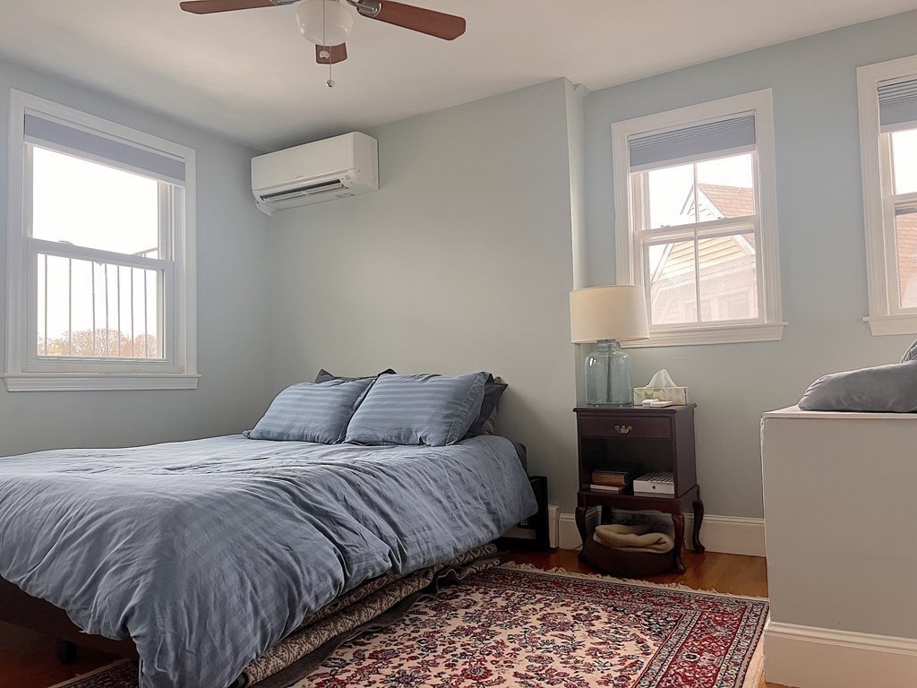 15 Newburg St # 2