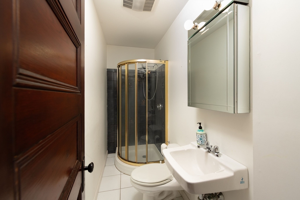 639 Chestnut Hill Ave # 1