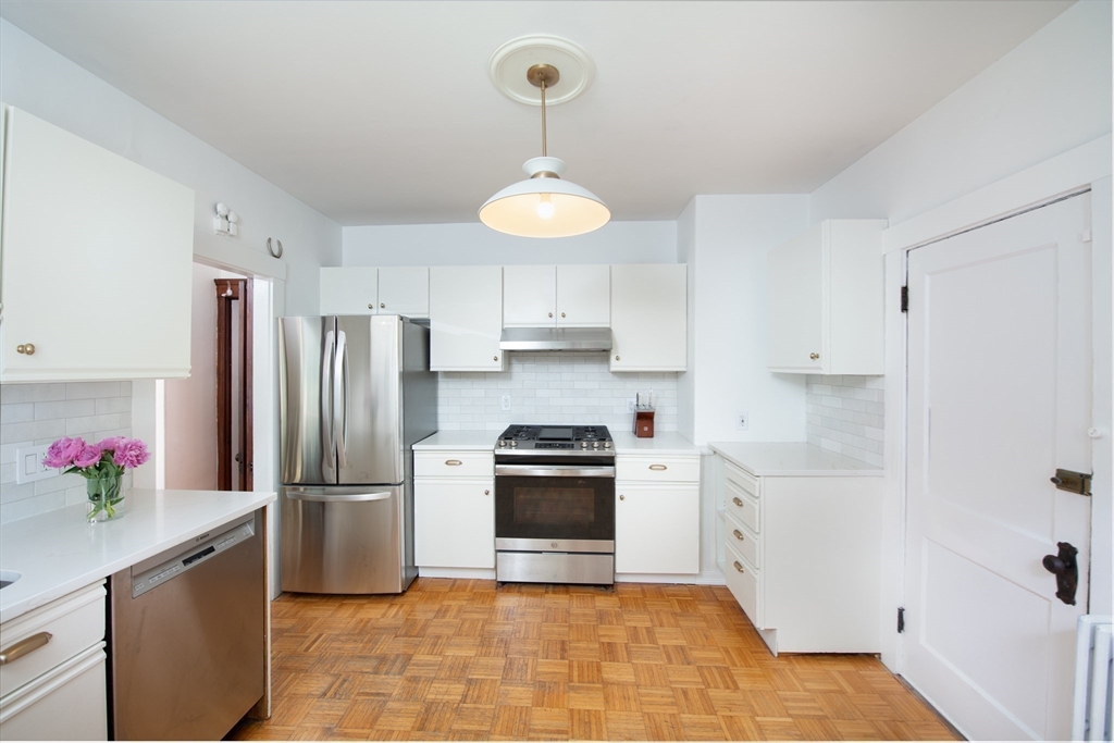 15 Cotton St # 1