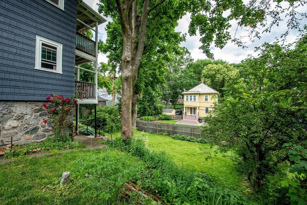 15 Cotton St # 1