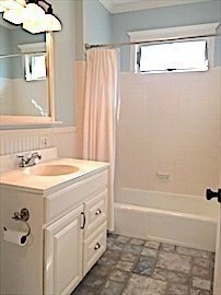 112 Manthorne # 2