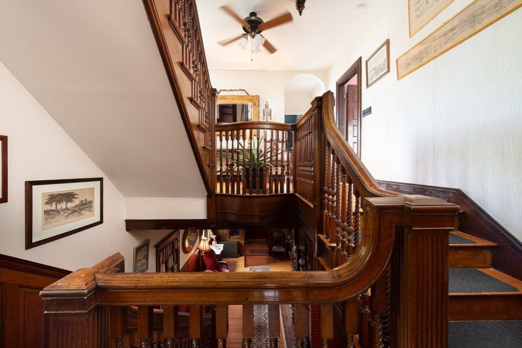 318 Metropolitan Ave