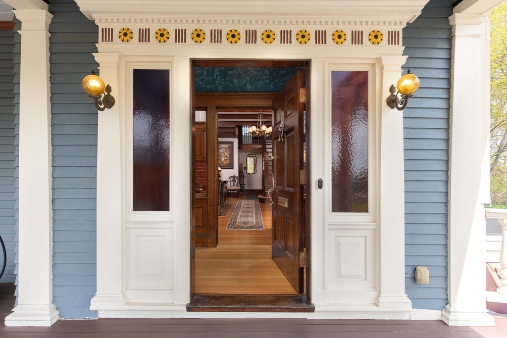 318 Metropolitan Ave