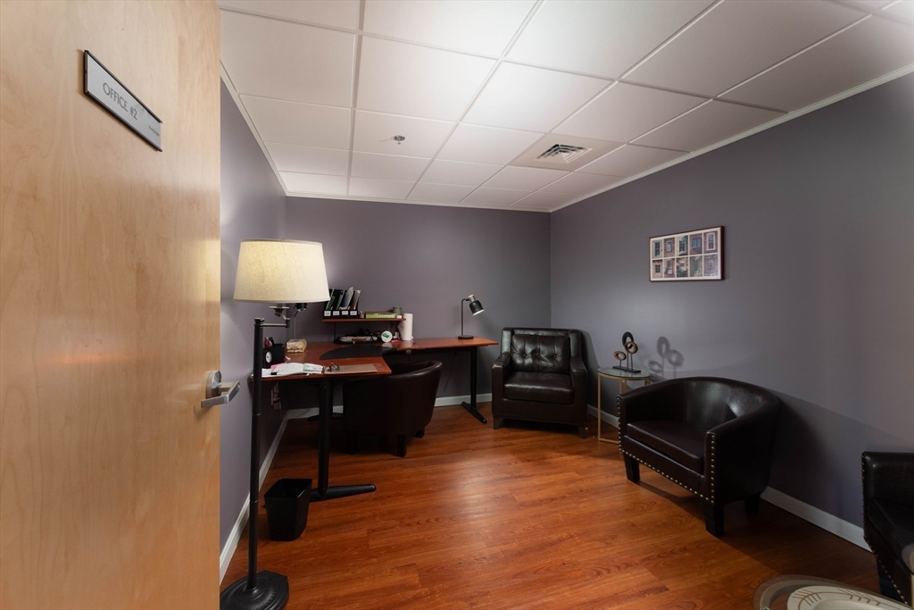 1842 Beacon St # 202