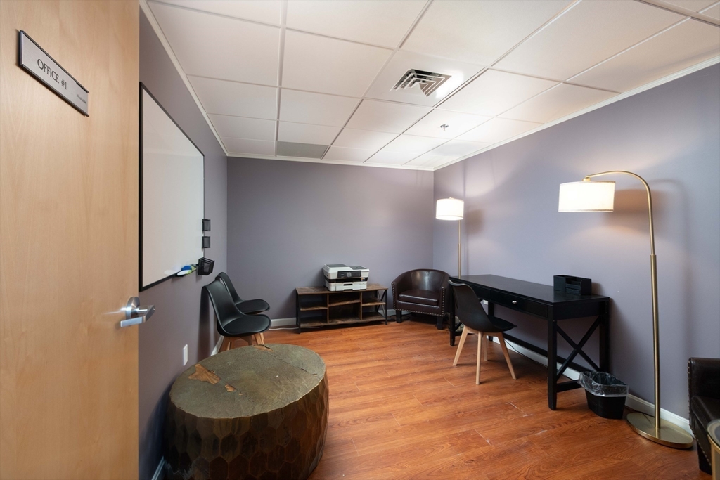 1842 Beacon St # 202