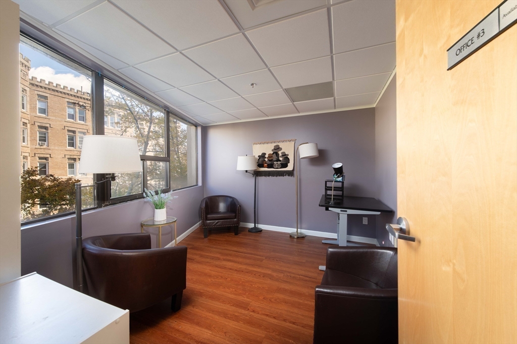 1842 Beacon St # 202