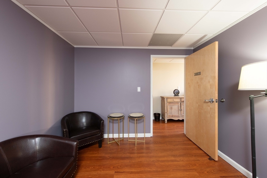 1842 Beacon St # 202