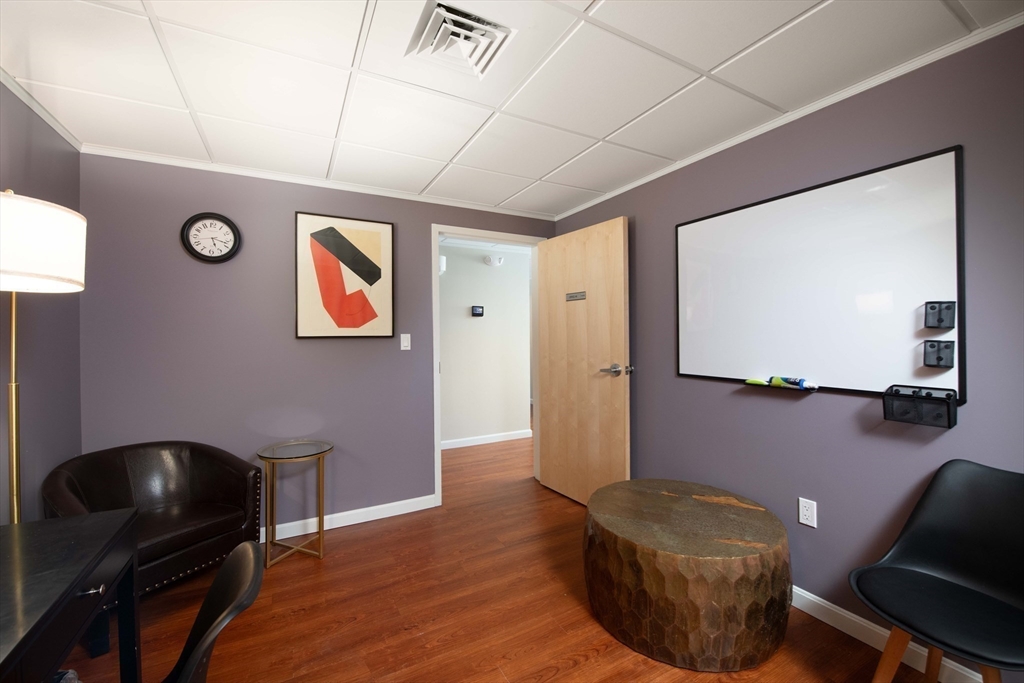 1842 Beacon St # 202