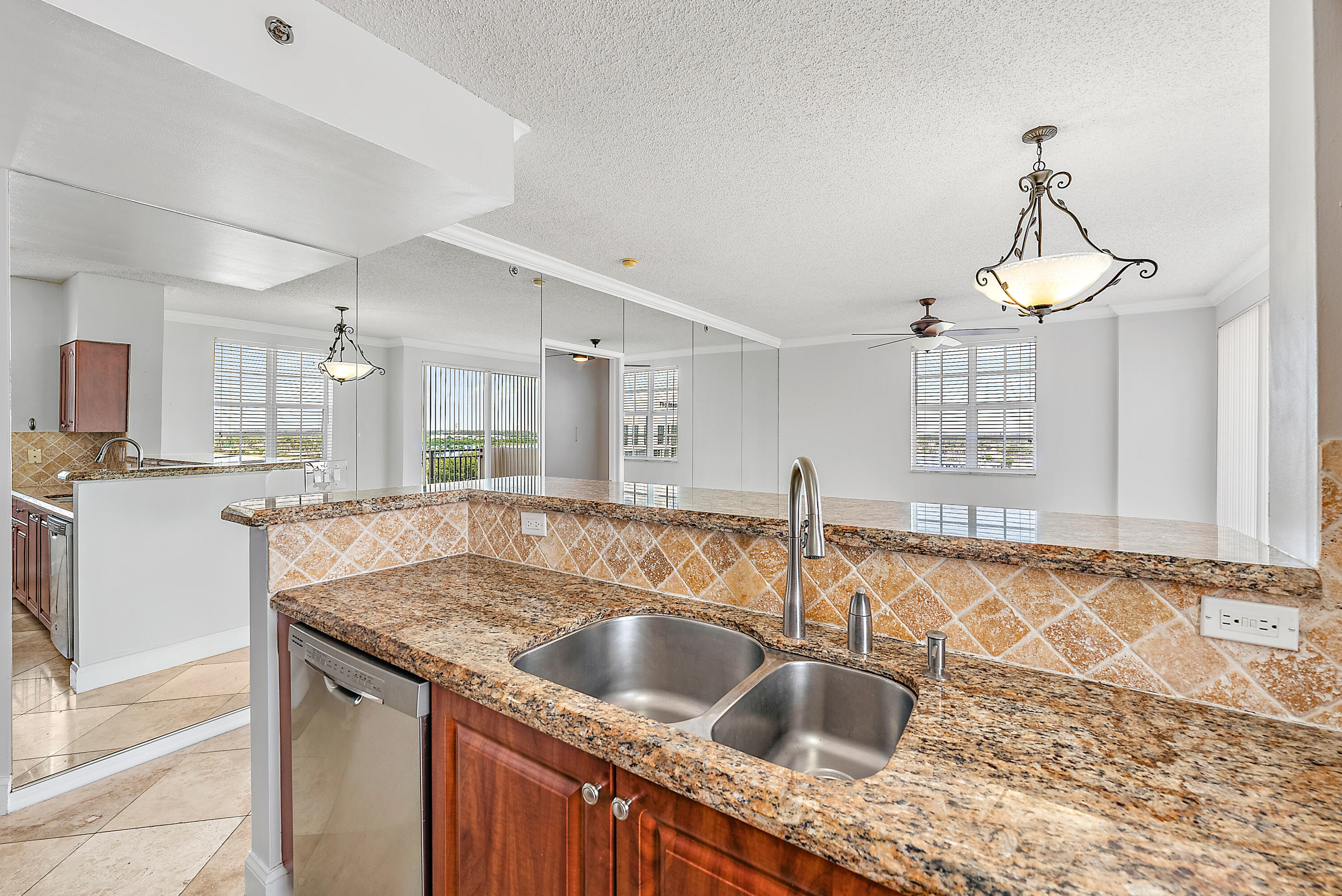 616 Clearwater Park Road 913