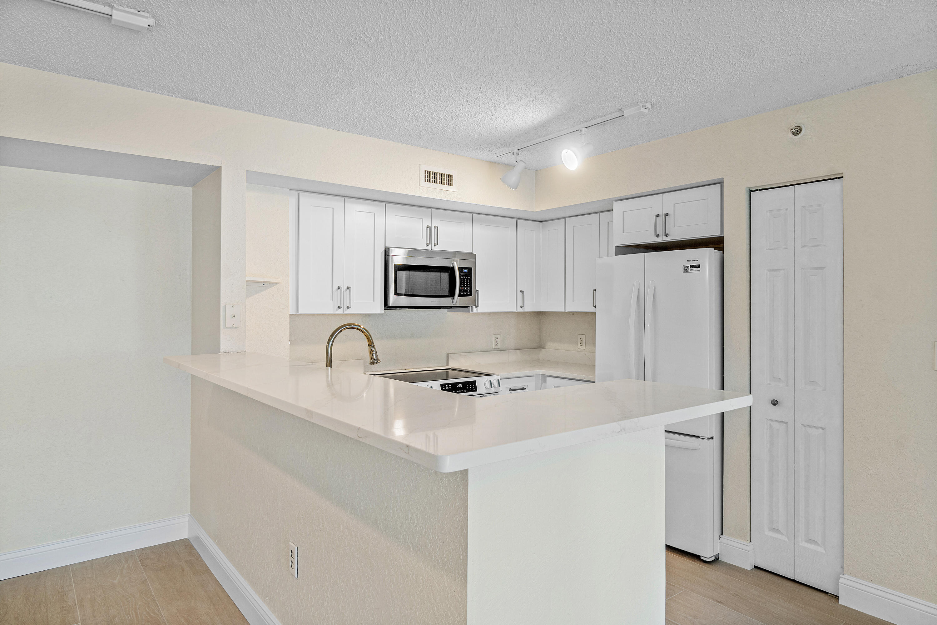 1801 N Flagler Drive 835