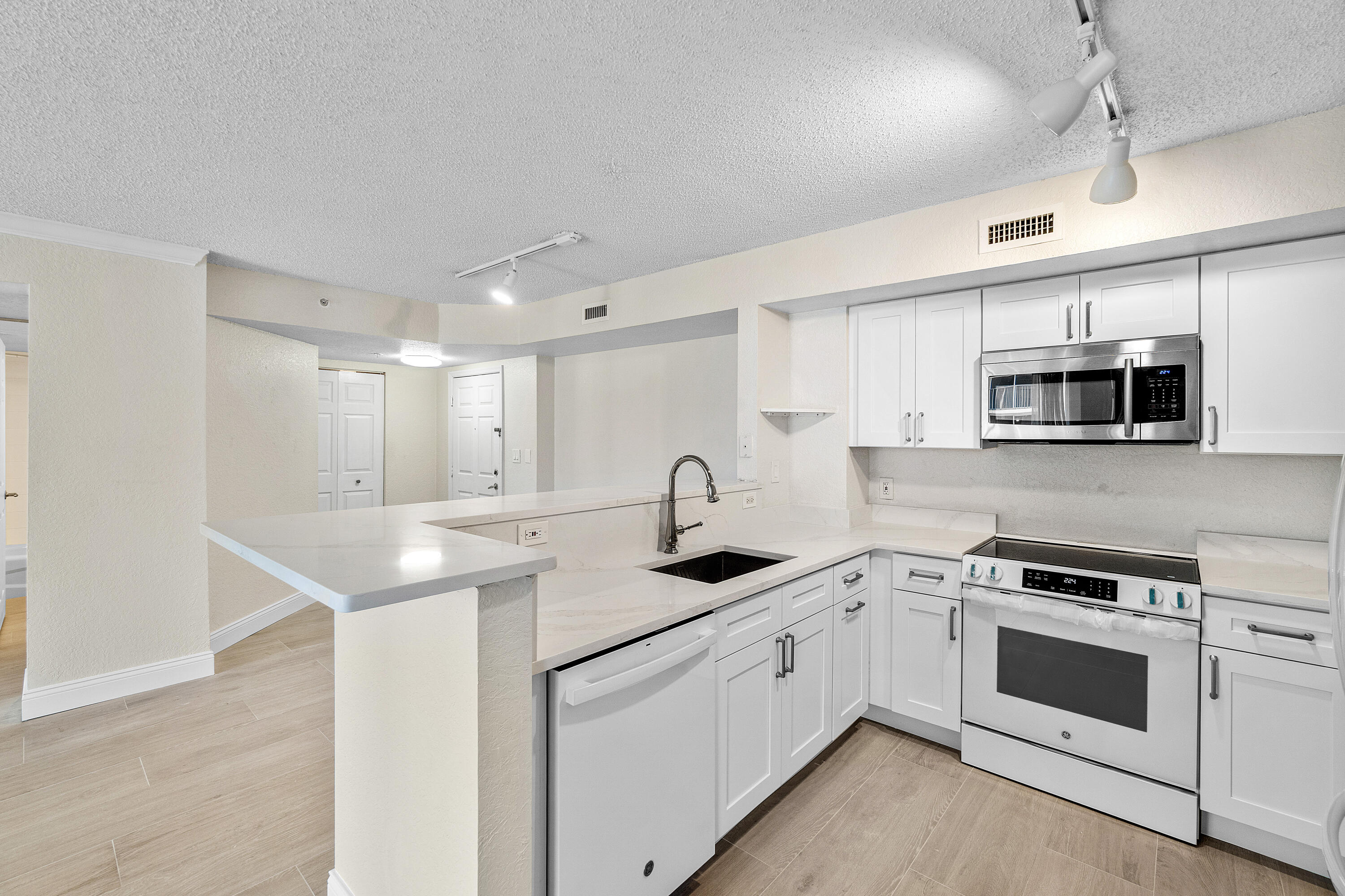 1801 N Flagler Drive 835