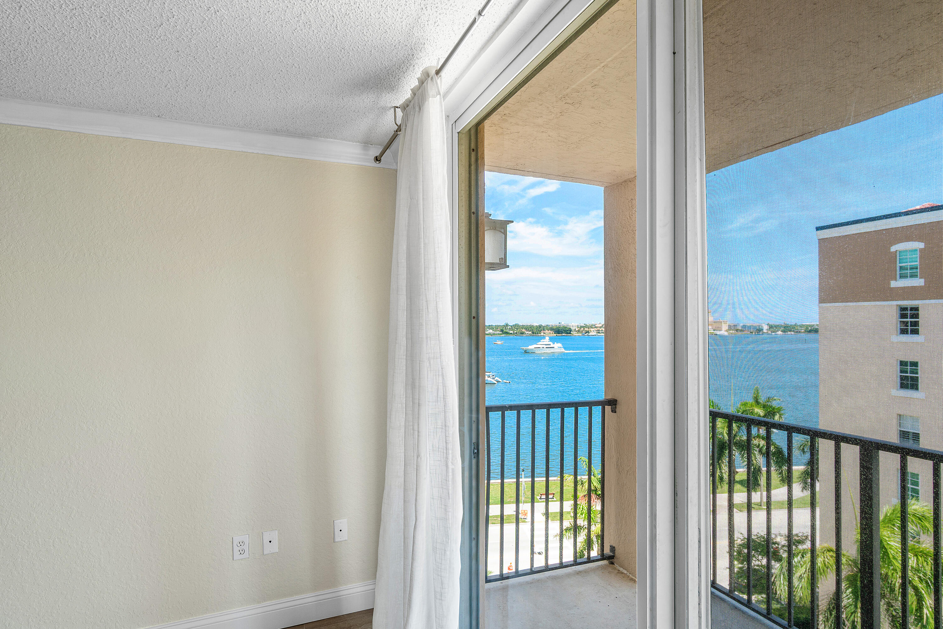 1801 N Flagler Drive 835