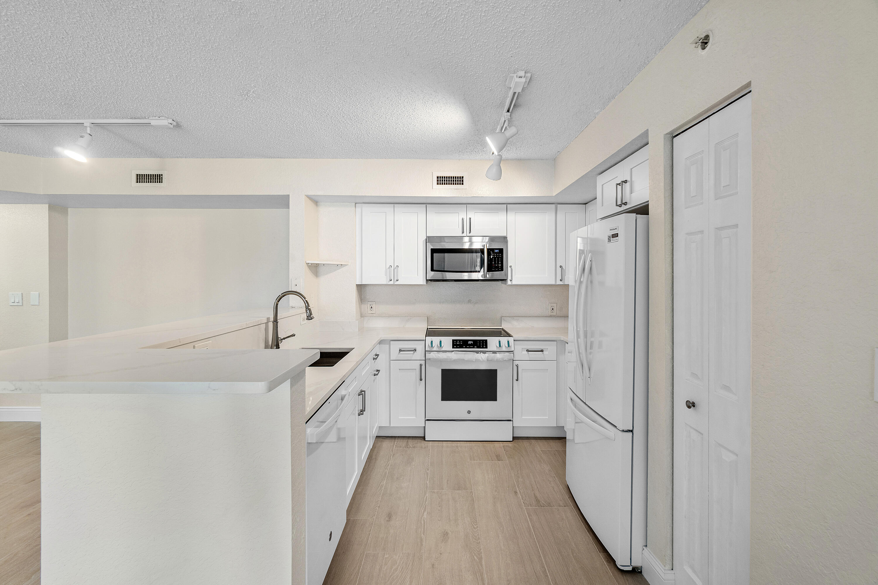 1801 N Flagler Drive 835