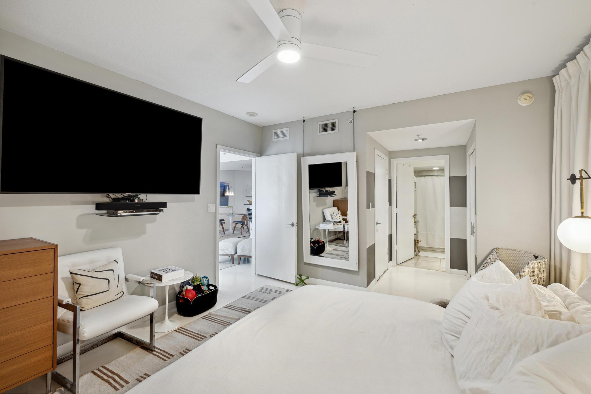 1551 N Flagler Drive Unit: 705