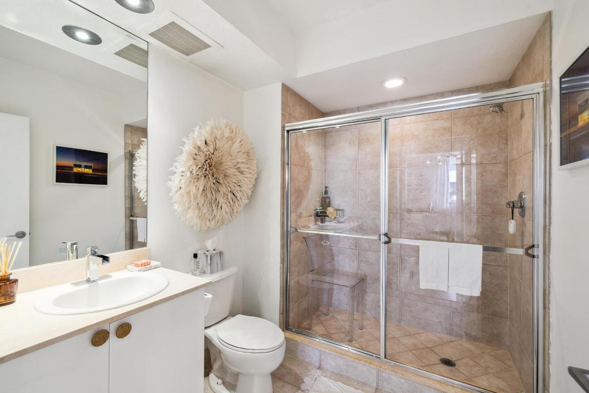 1551 N Flagler Drive Unit: 705