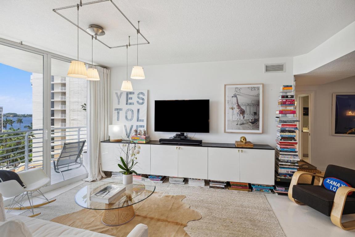 1551 N Flagler Drive Unit: 705